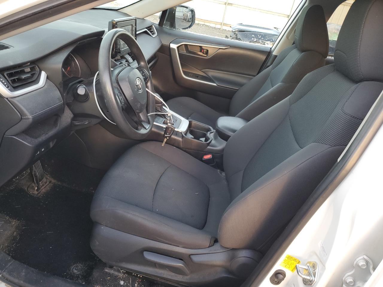 2021 TOYOTA RAV4 LE - Image 7