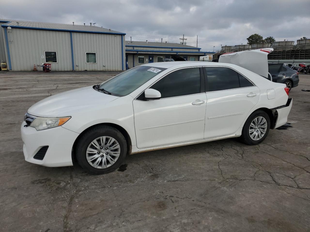 2013 TOYOTA CAMRY L