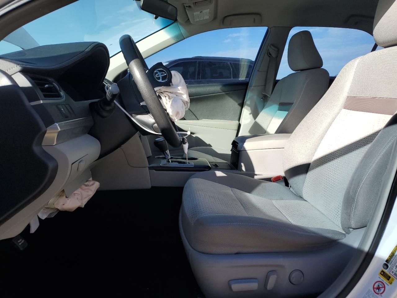 2013 TOYOTA CAMRY L - Фото 7