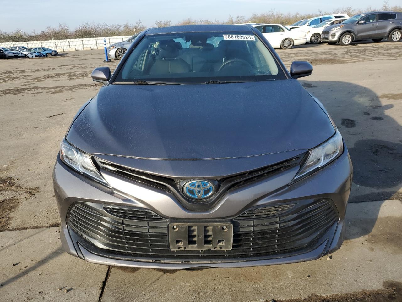2020 TOYOTA CAMRY LE - Фото 5
