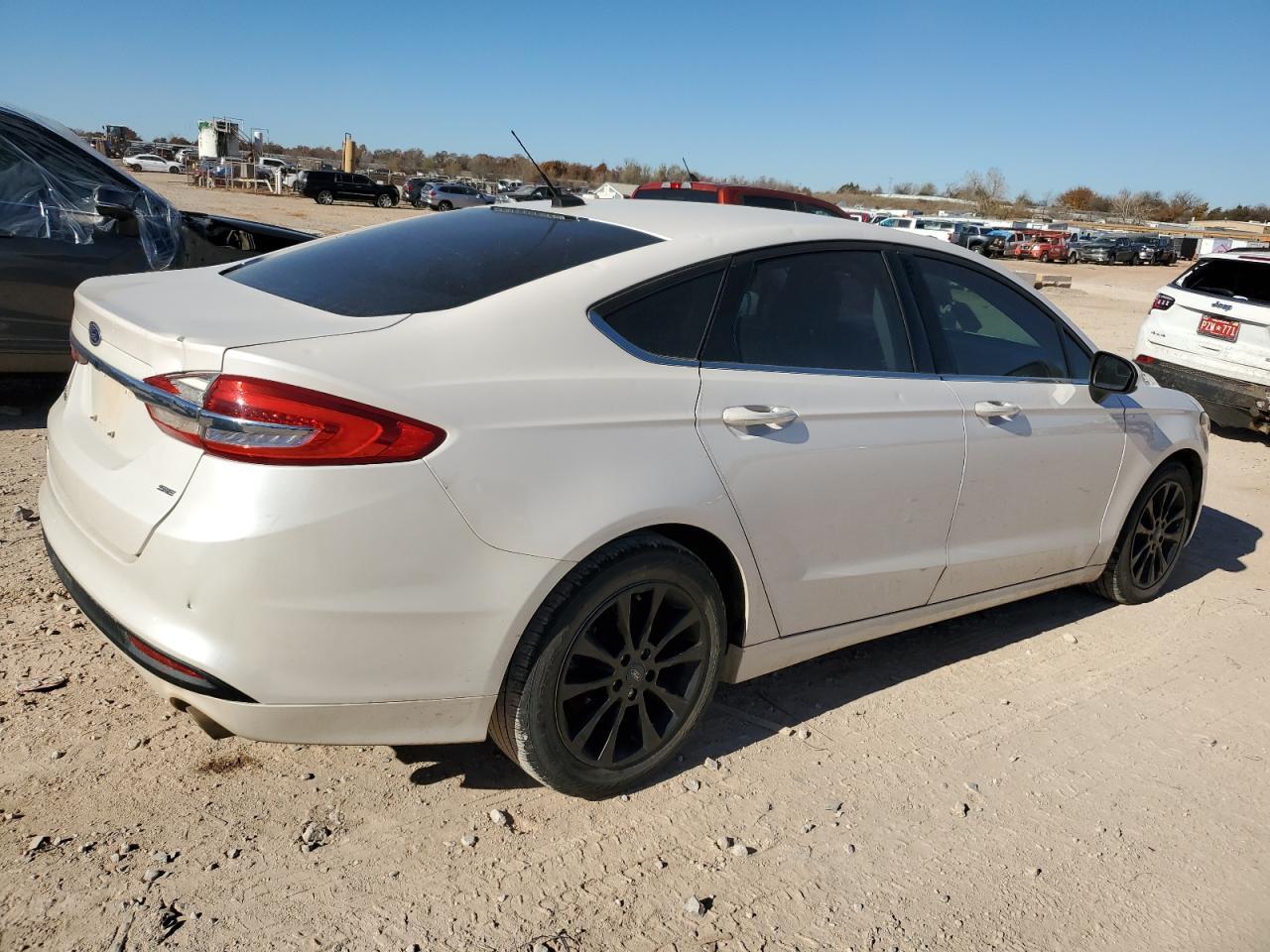 2017 FORD FUSION SE - Фото 3