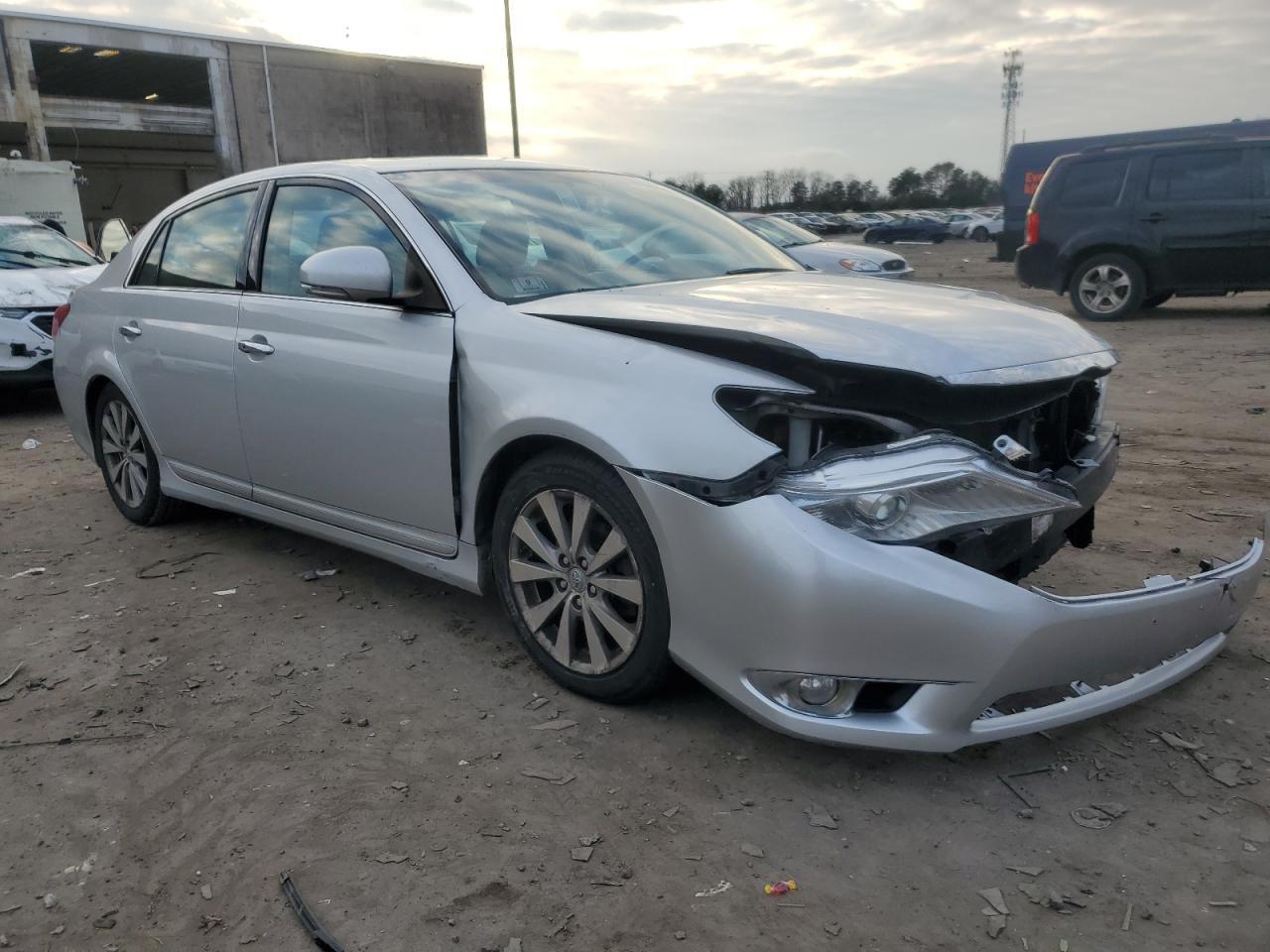 2011 TOYOTA AVALON BAS - Фото 4
