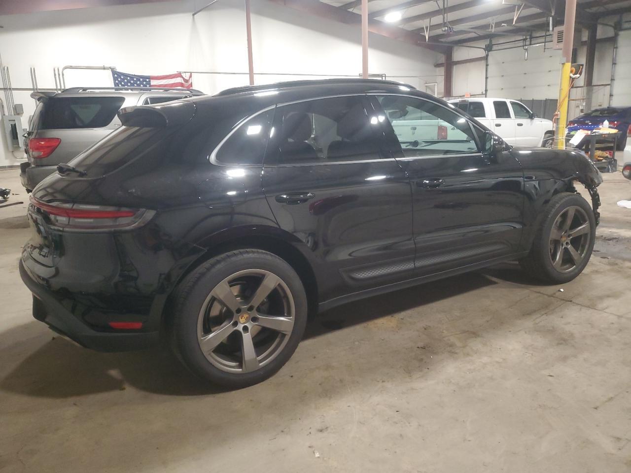 2023 PORSCHE MACAN BASE - Фото 3