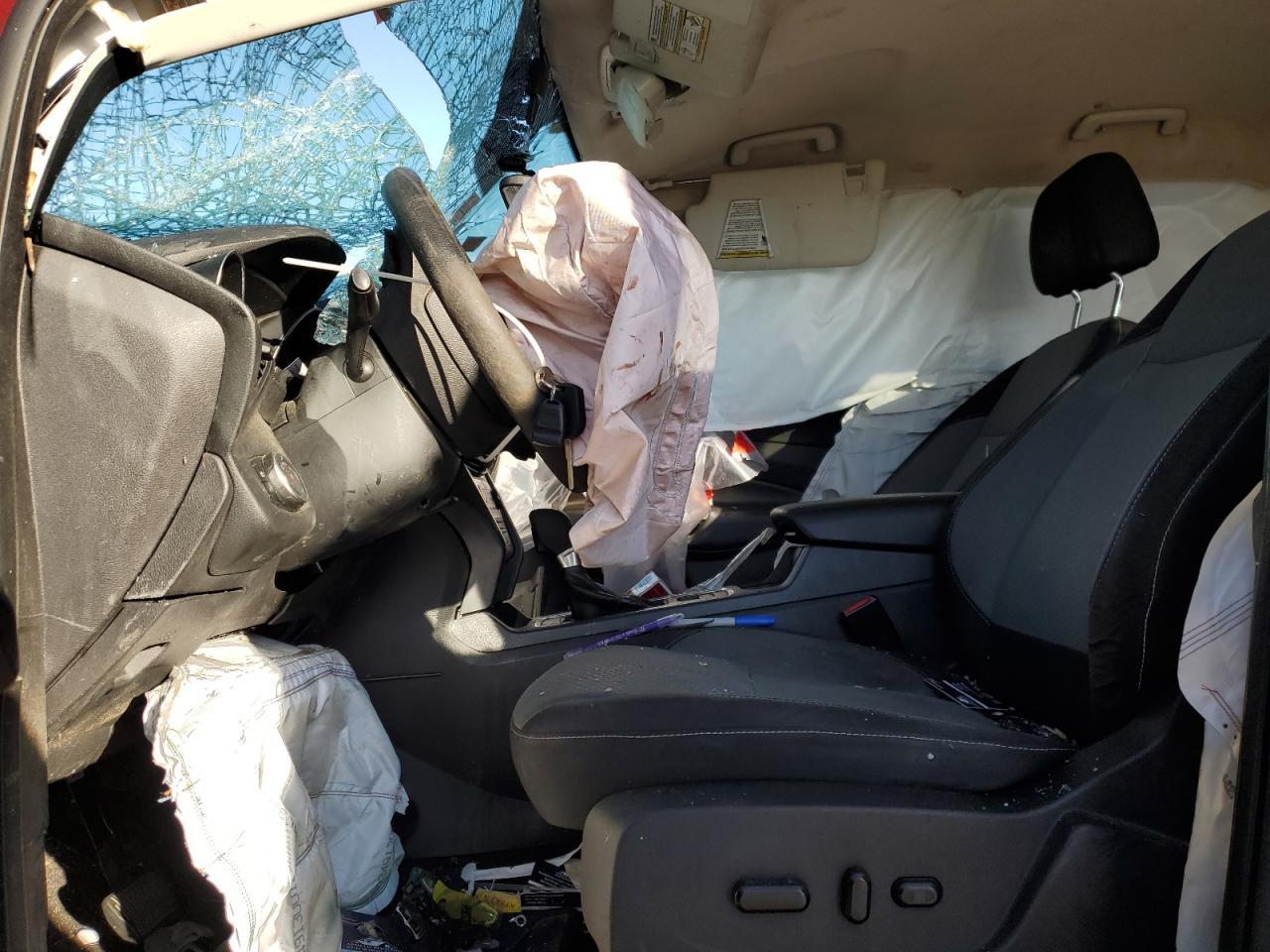 2017 FORD ESCAPE SE - Фото 7