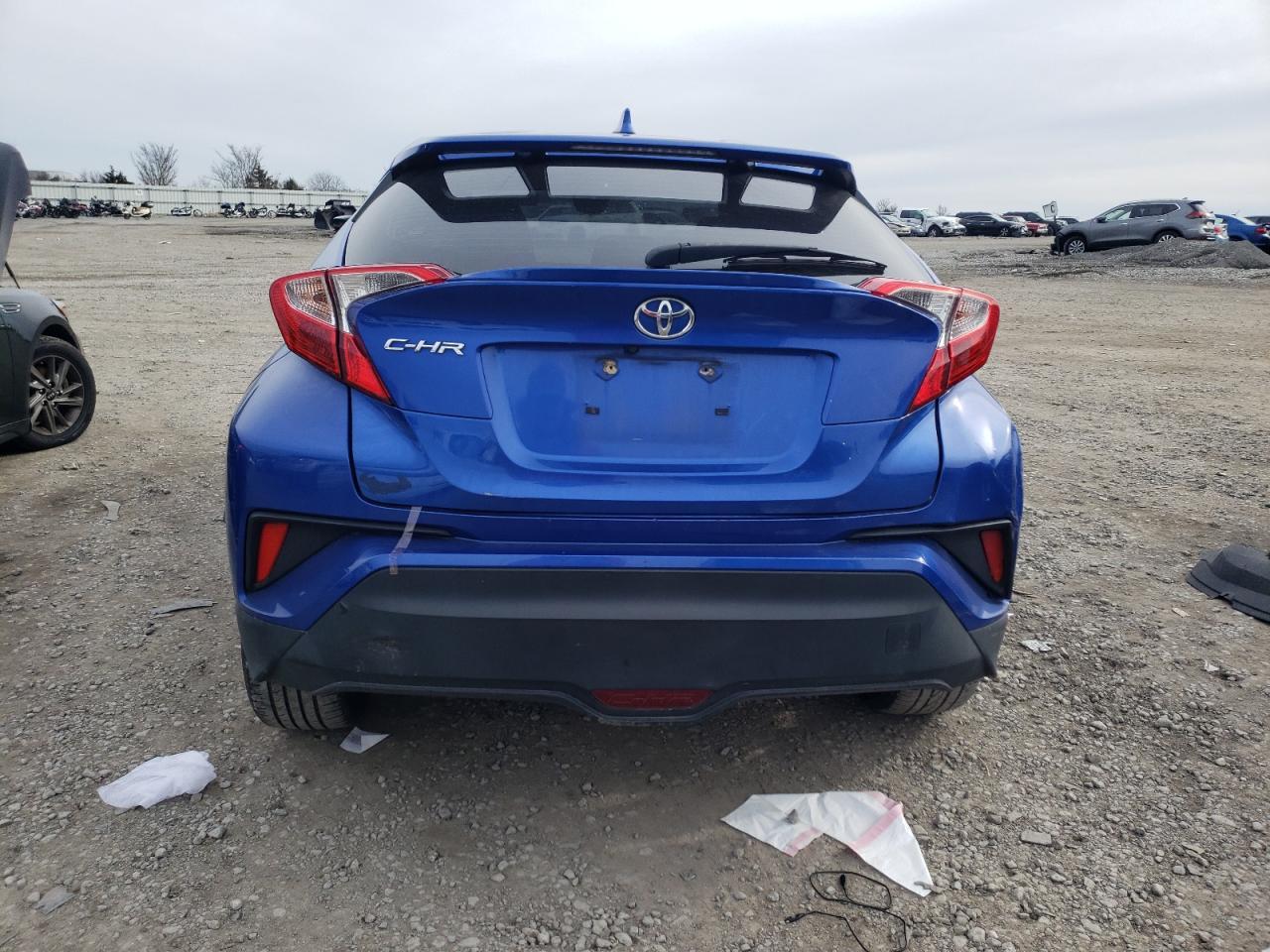 2018 TOYOTA C-HR XLE - Фото 6