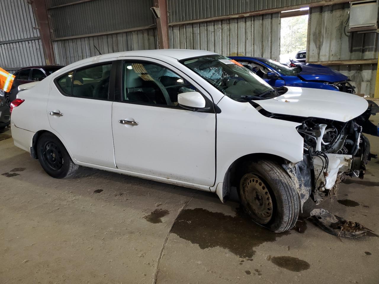 2016 NISSAN VERSA S - Фото 4