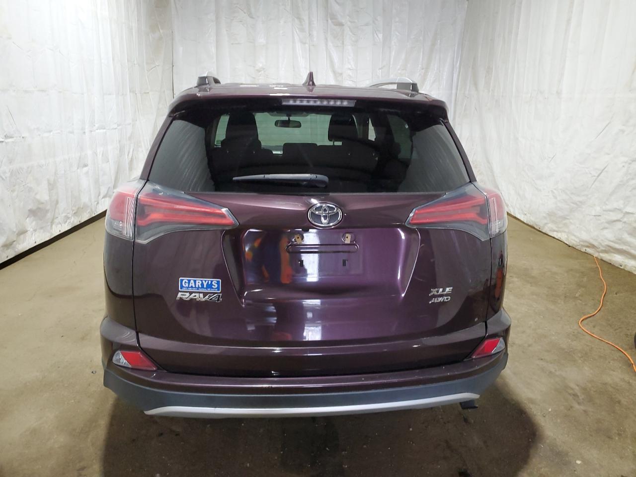 2016 TOYOTA RAV4 XLE - Фото 6