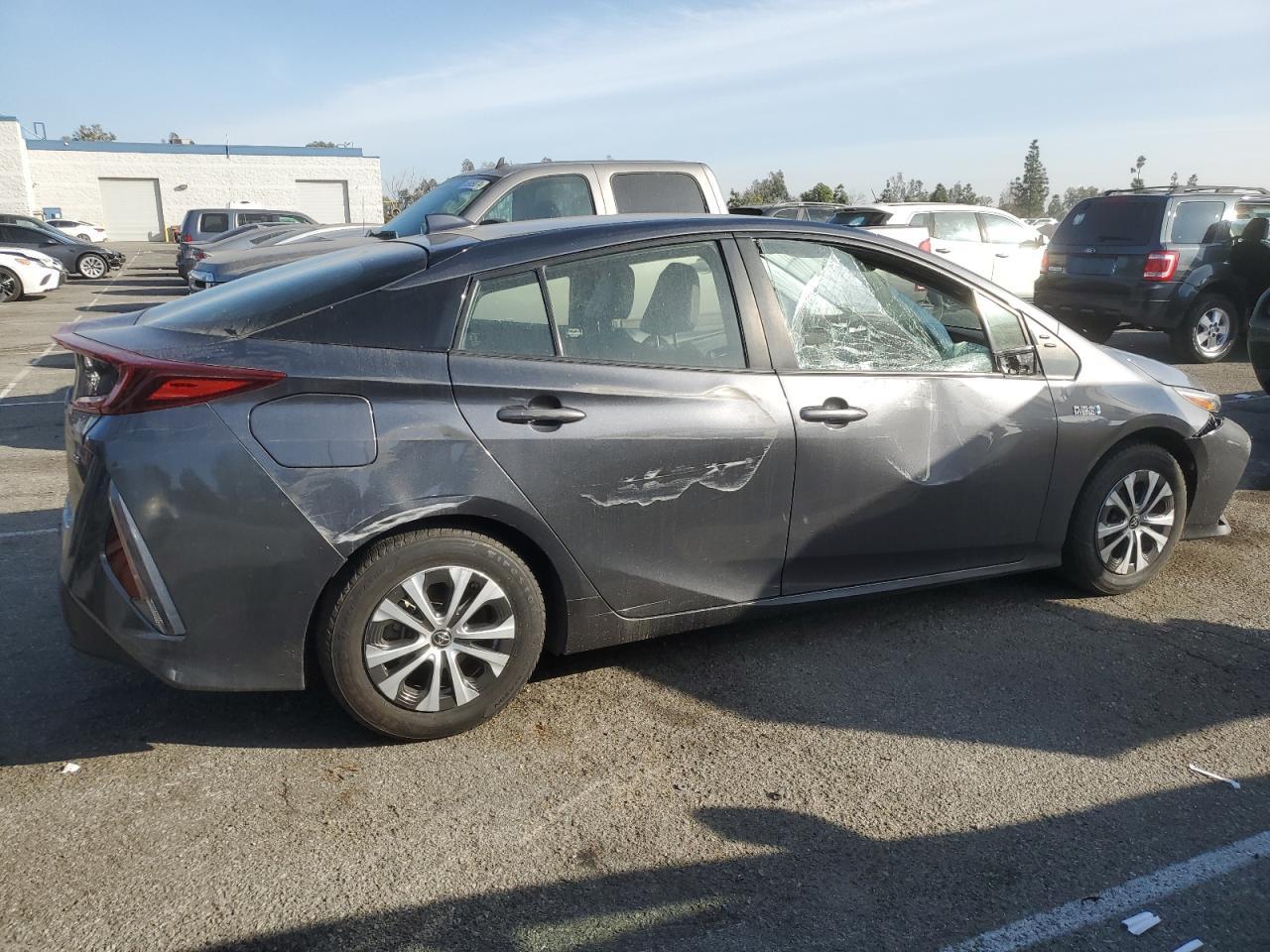 2022 TOYOTA PRIUS PRIM - Image 3