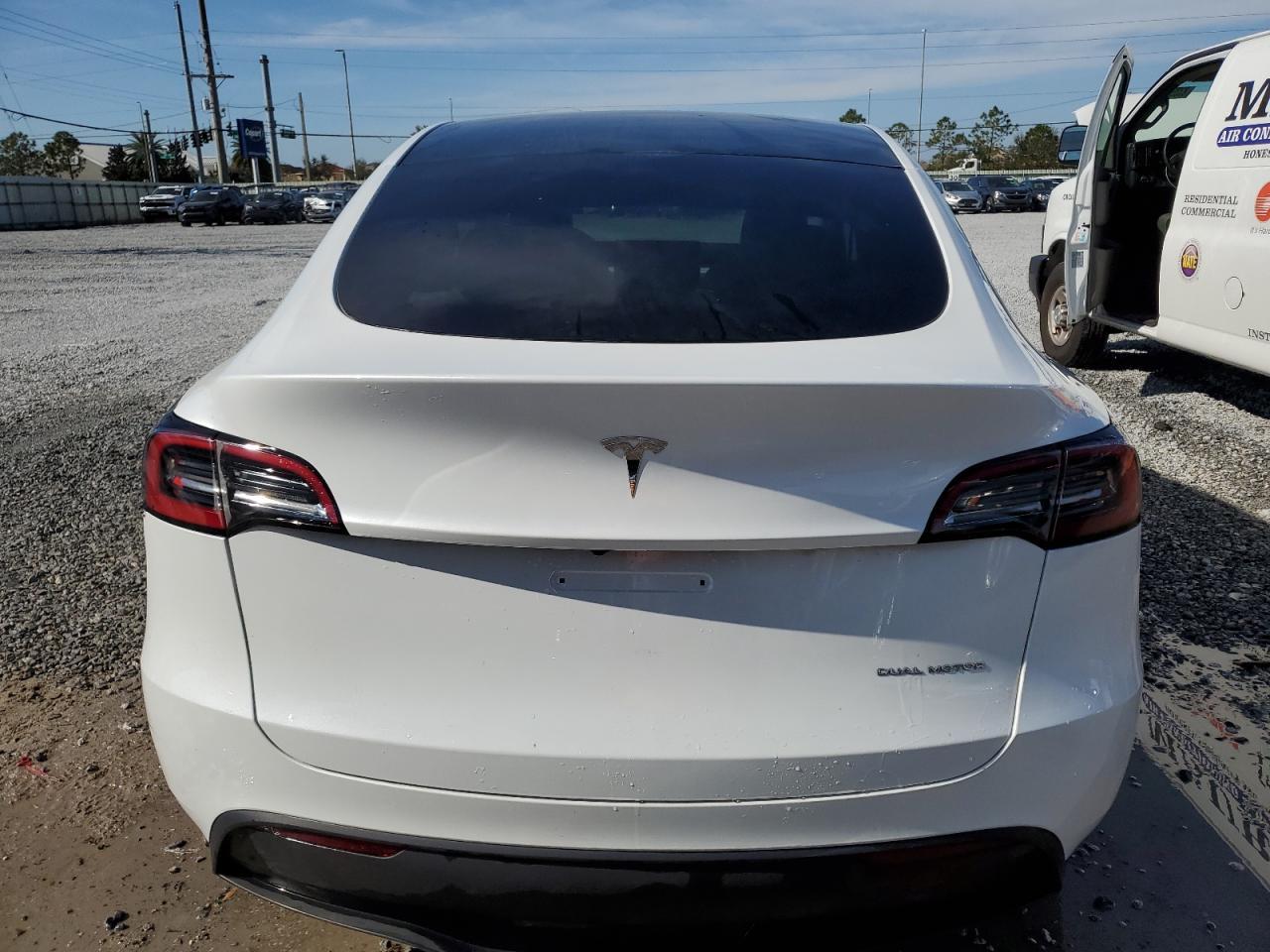 2024 TESLA MODEL Y - Image 6