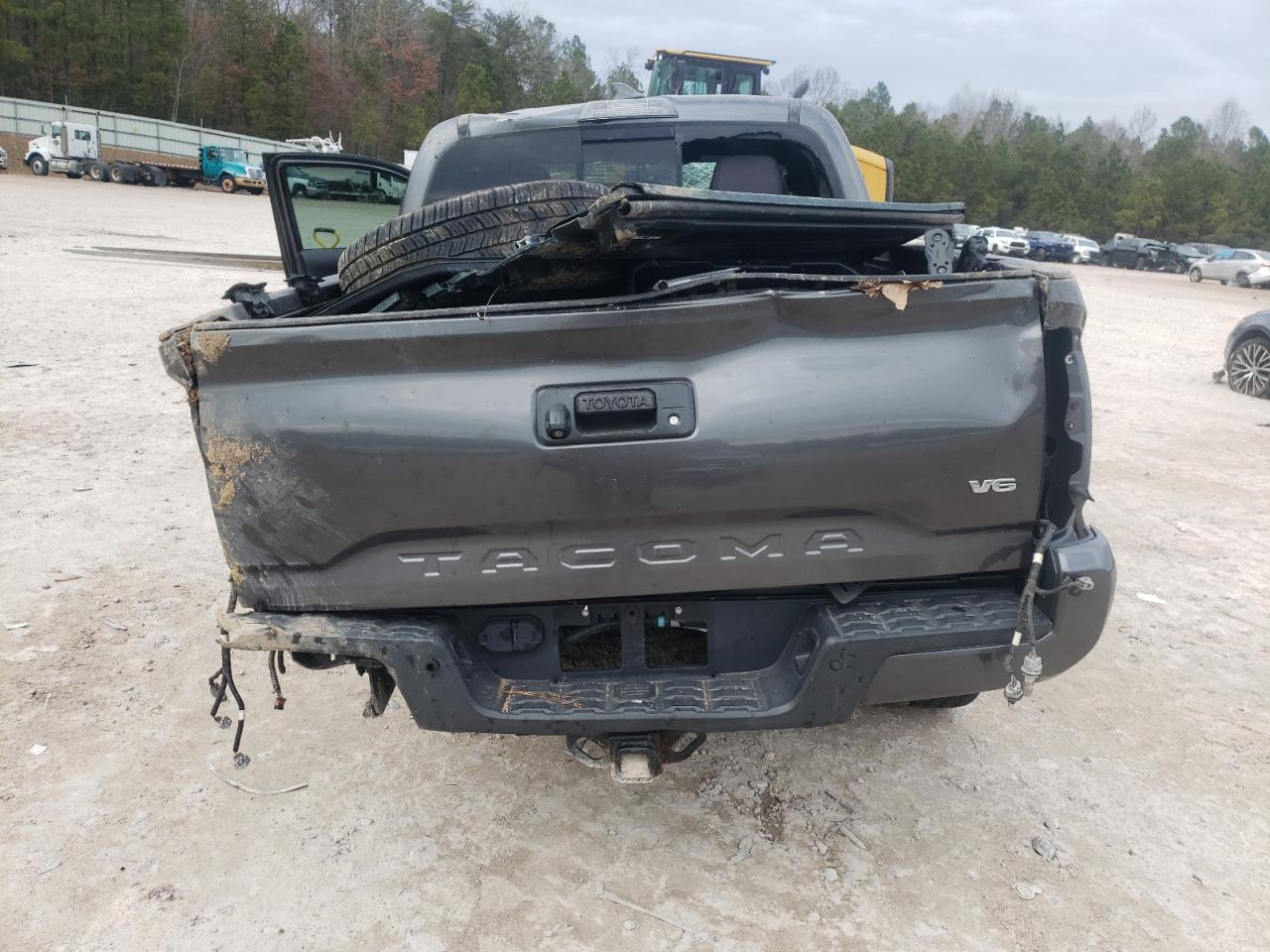 2017 TOYOTA TACOMA DOU - Фото 6