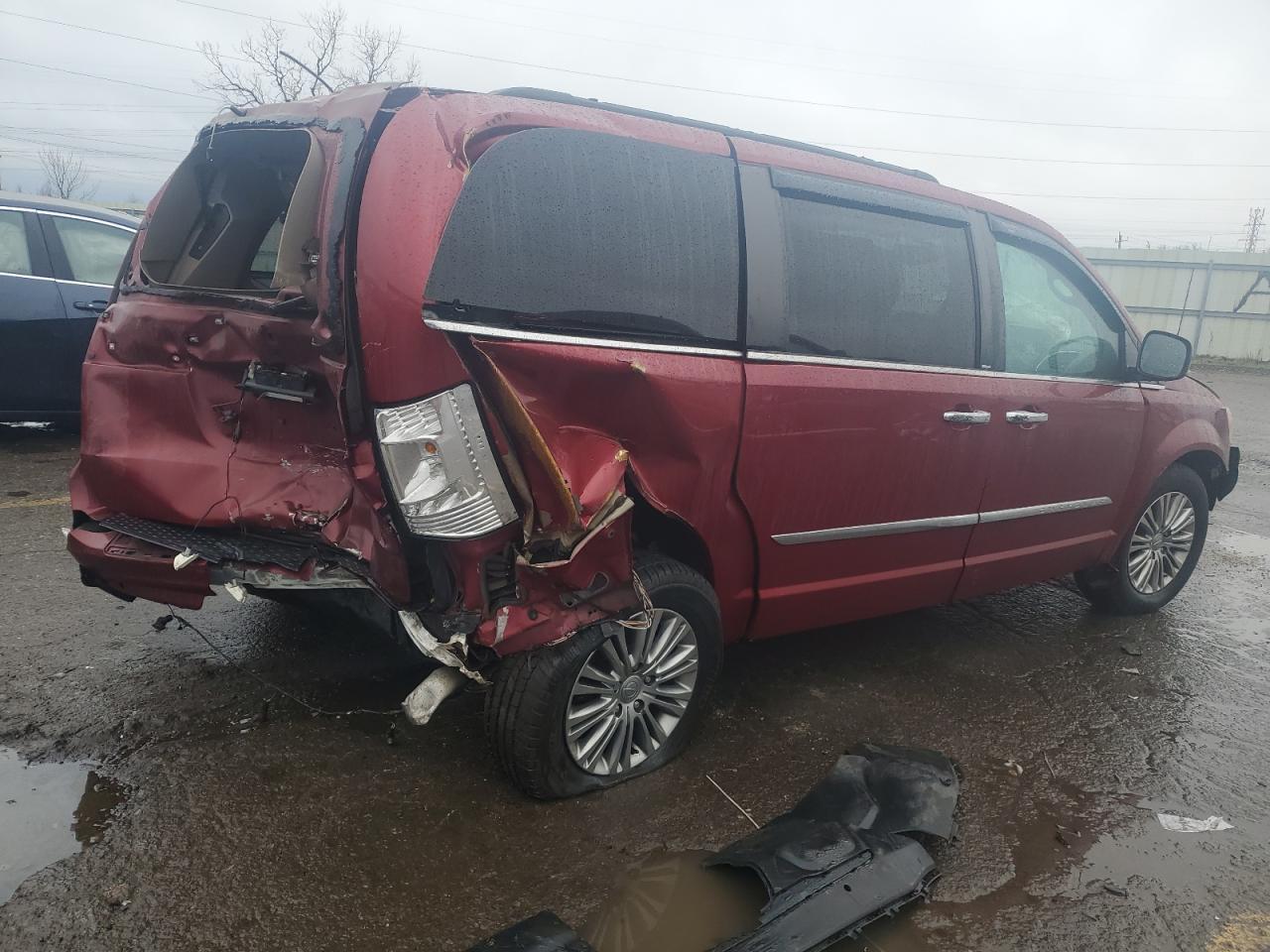 2014 CHRYSLER TOWN & COU - Фото 3