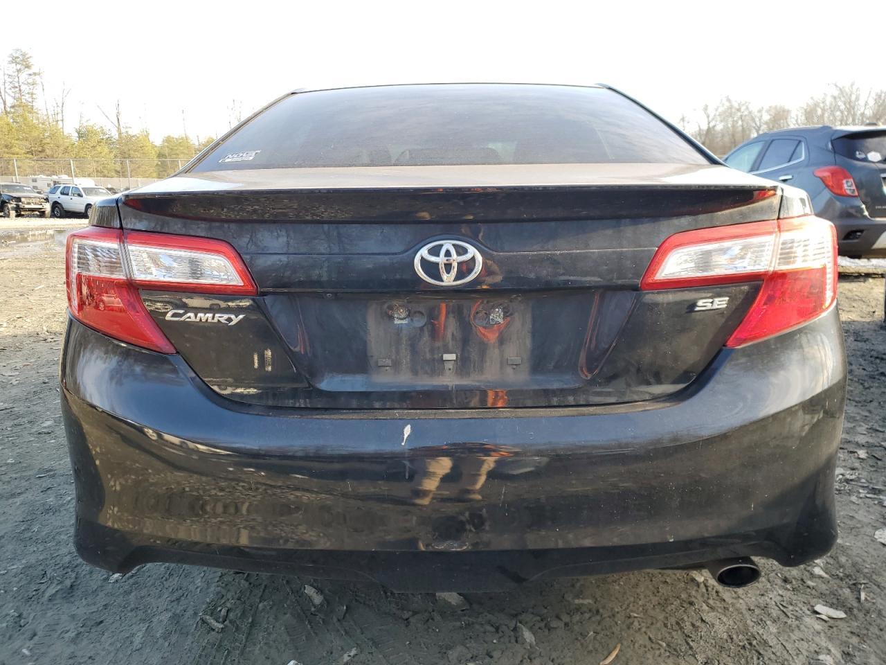 2014 TOYOTA CAMRY L - Image 6