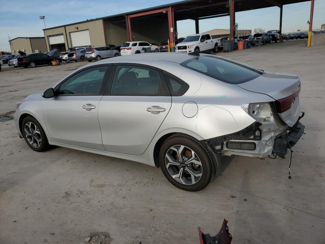 2020 KIA FORTE FE - Фото 2