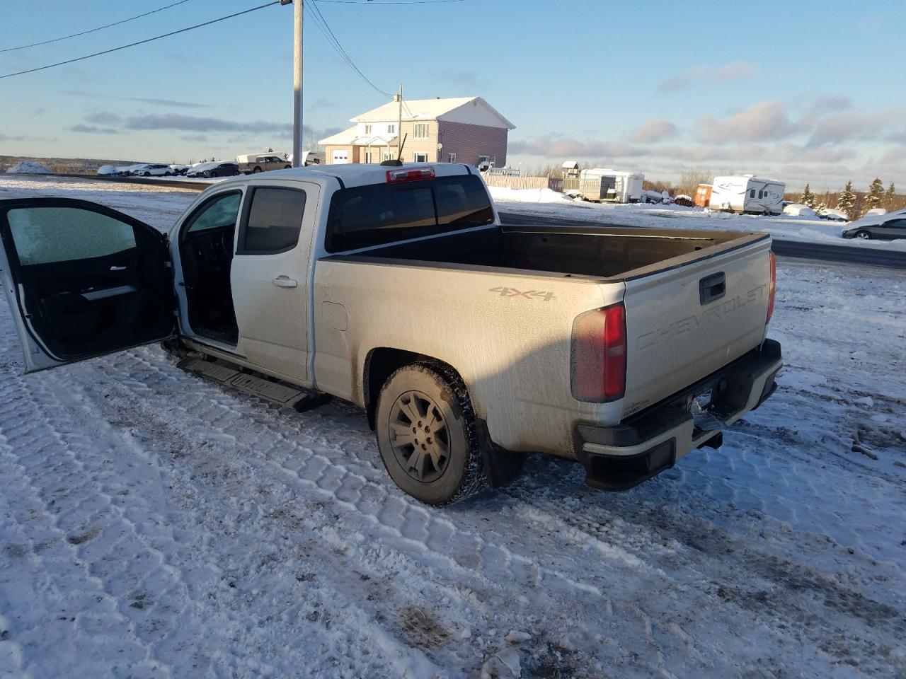 2021 CHEVROLET COLORADO L - Image 2