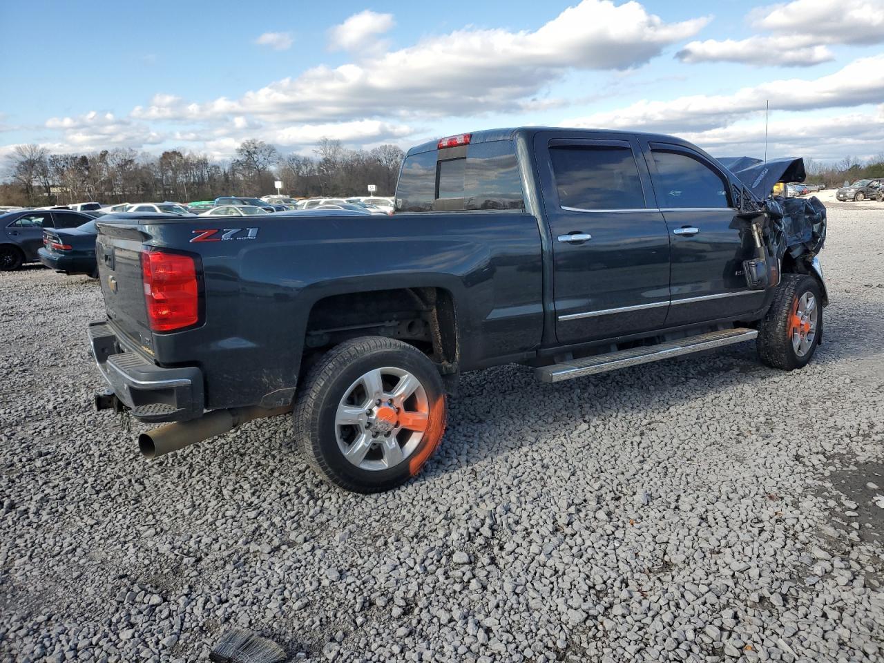 2018 CHEVROLET SILVERADO - Фото 3