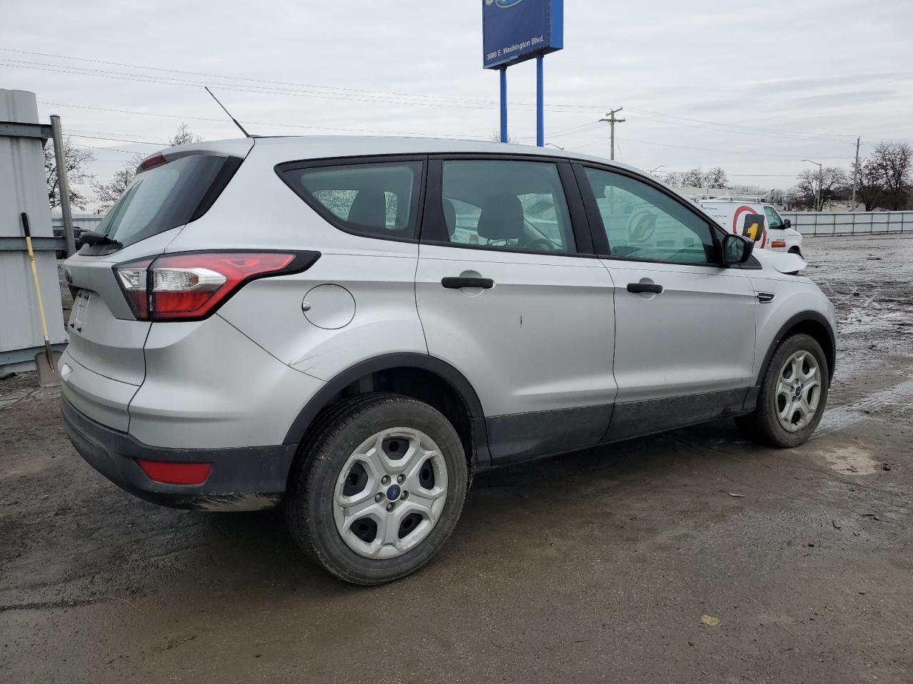 2017 FORD ESCAPE S - Image 3
