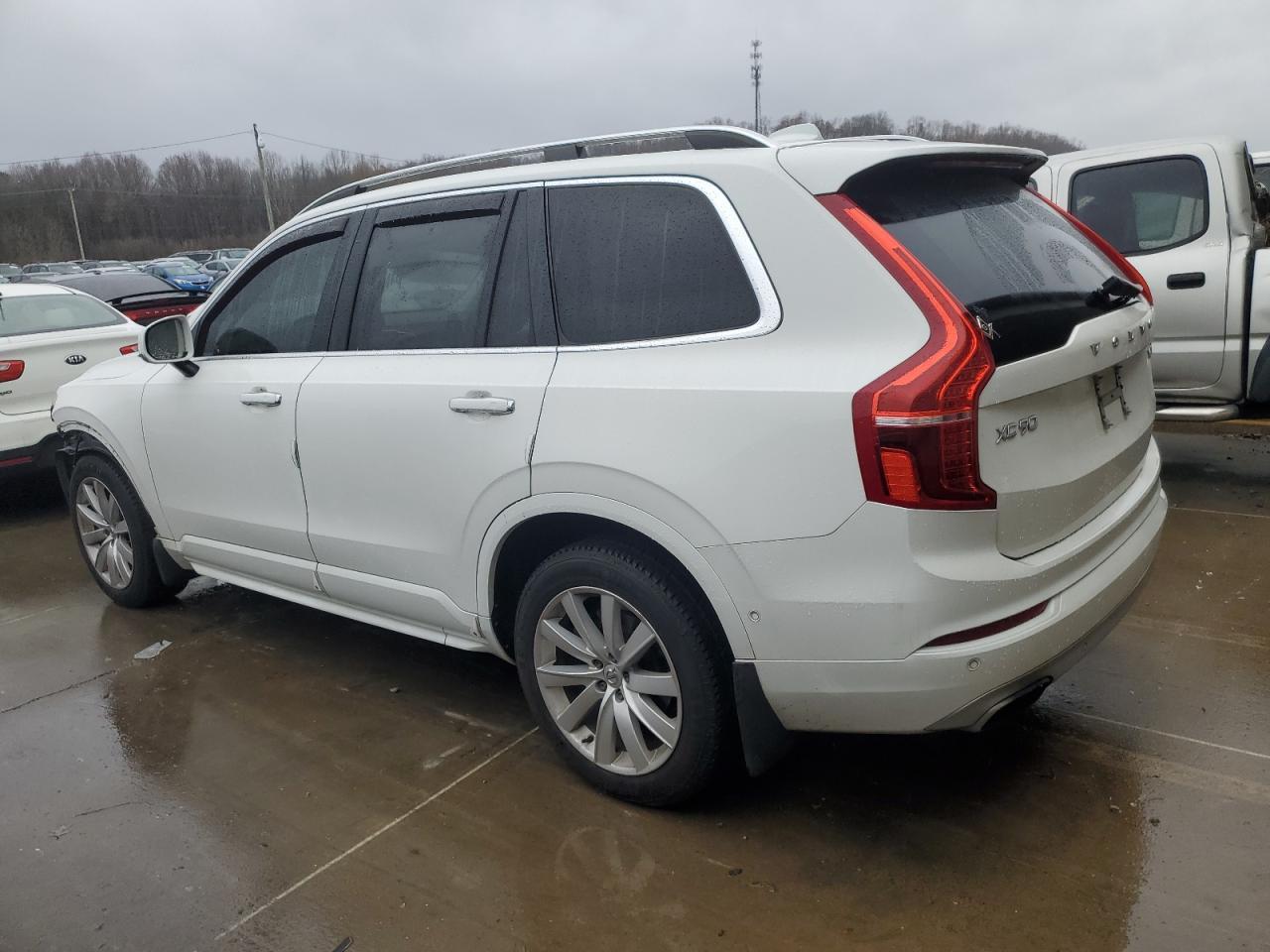 2016 VOLVO XC90 T6 - Image 2