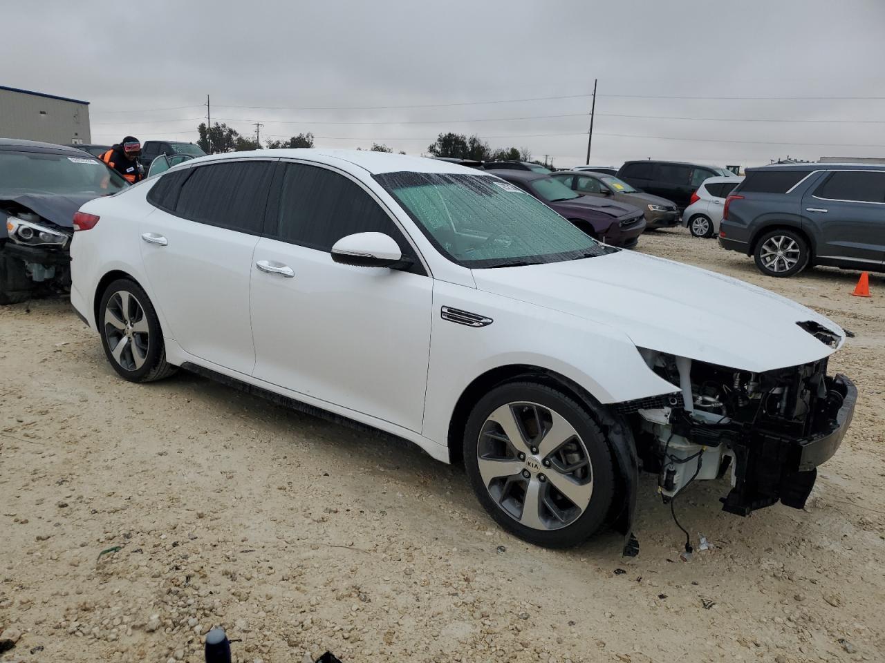 2019 KIA OPTIMA LX - Фото 4