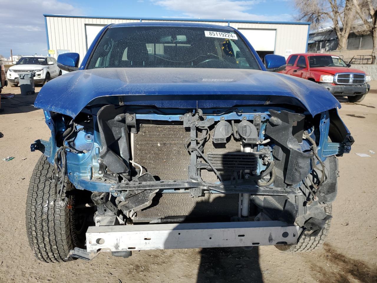 2017 TOYOTA TACOMA DOU - Фото 5