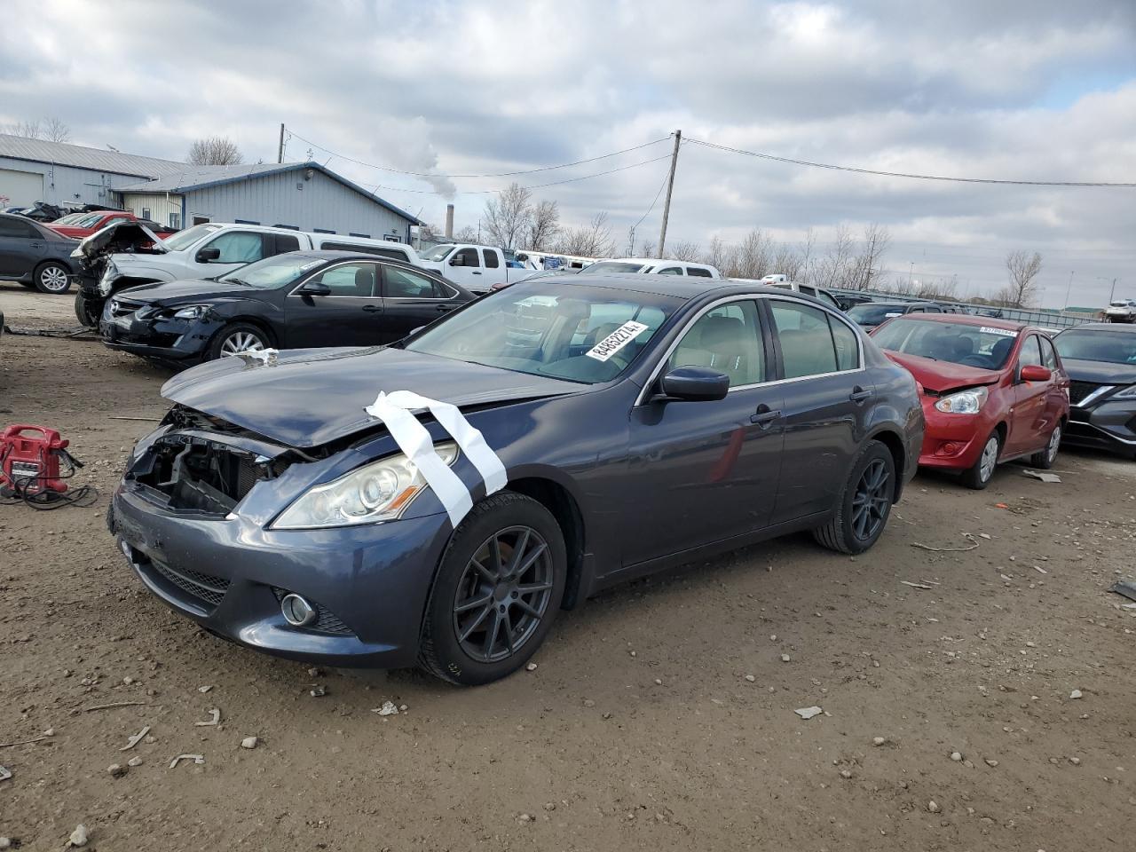 2011 INFINITI G37