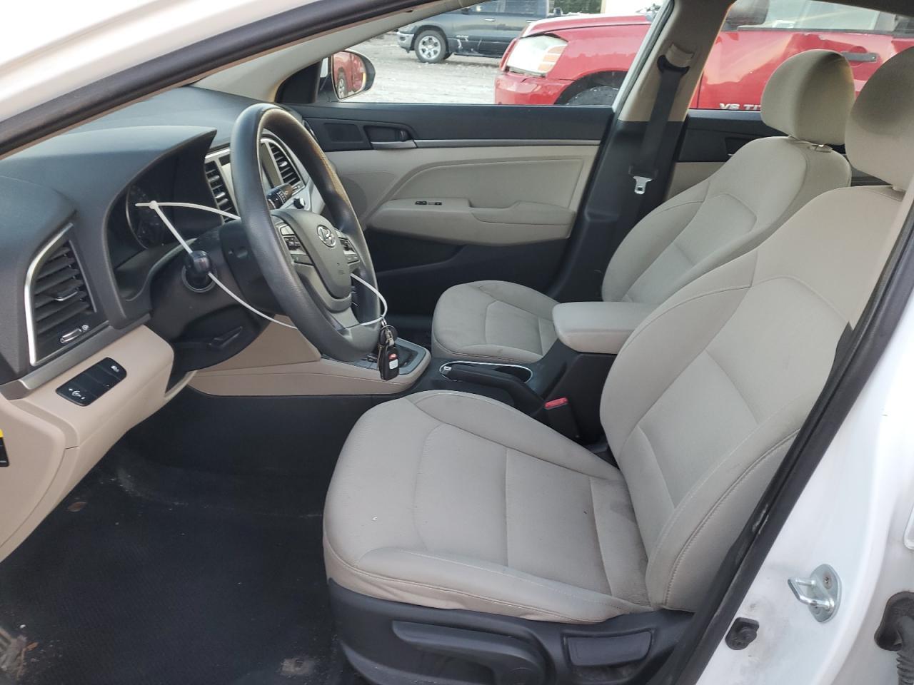 2017 HYUNDAI ELANTRA SE - Фото 7