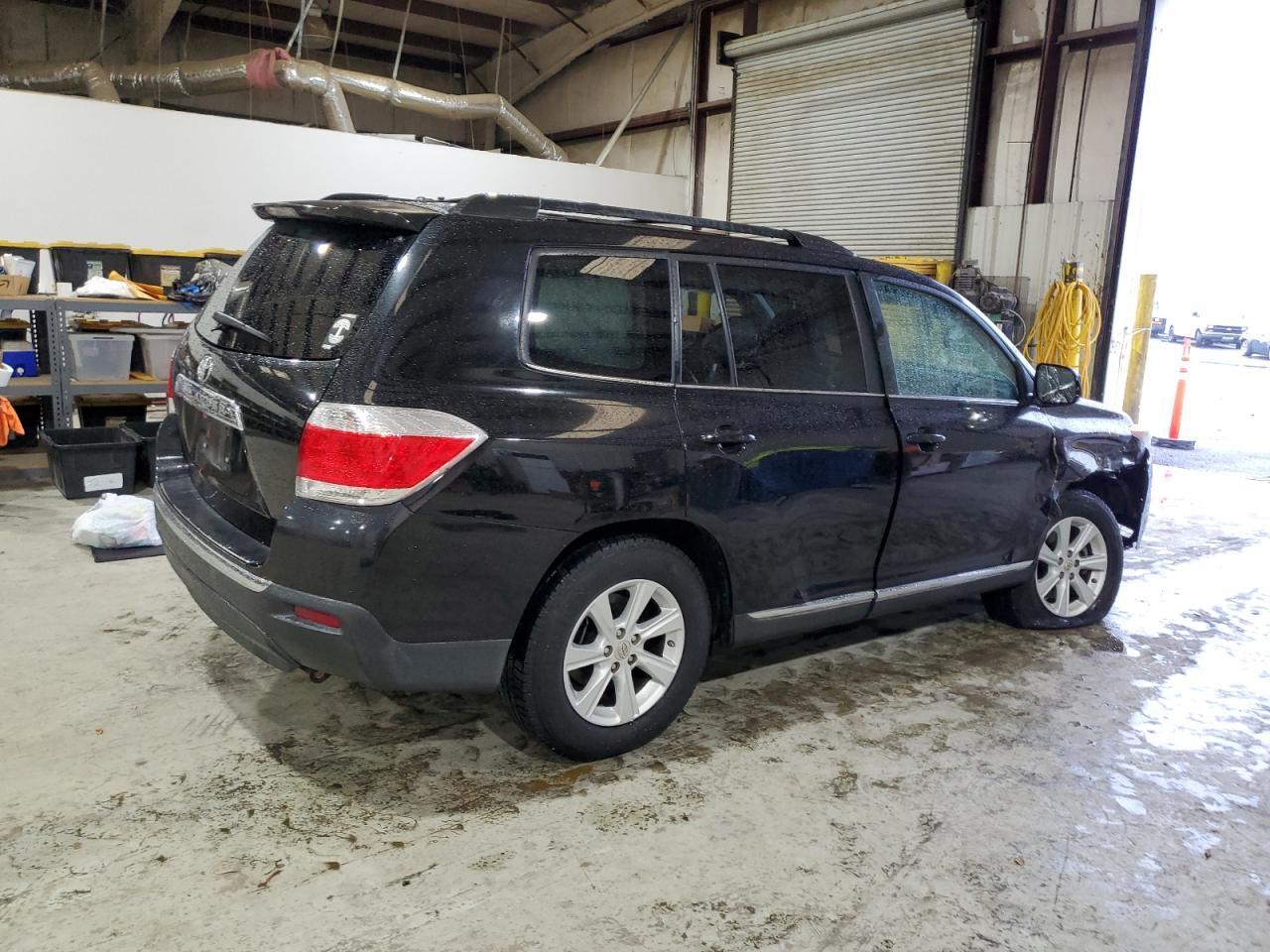 2011 TOYOTA HIGHLANDER - Image 3