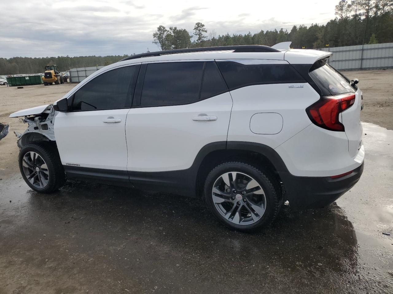 2018 GMC TERRAIN SL - Image 2