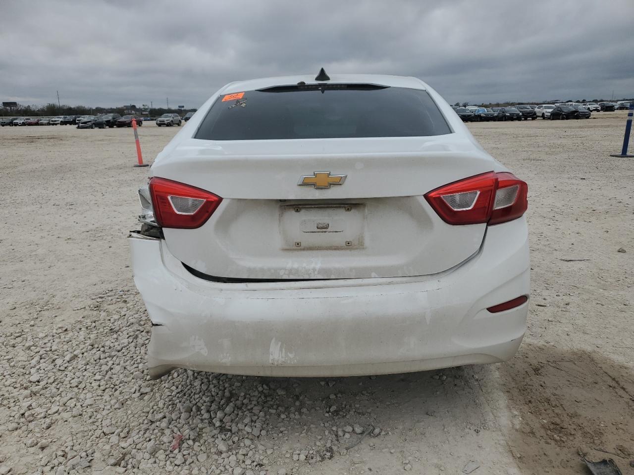 2017 CHEVROLET CRUZE LS - Фото 6