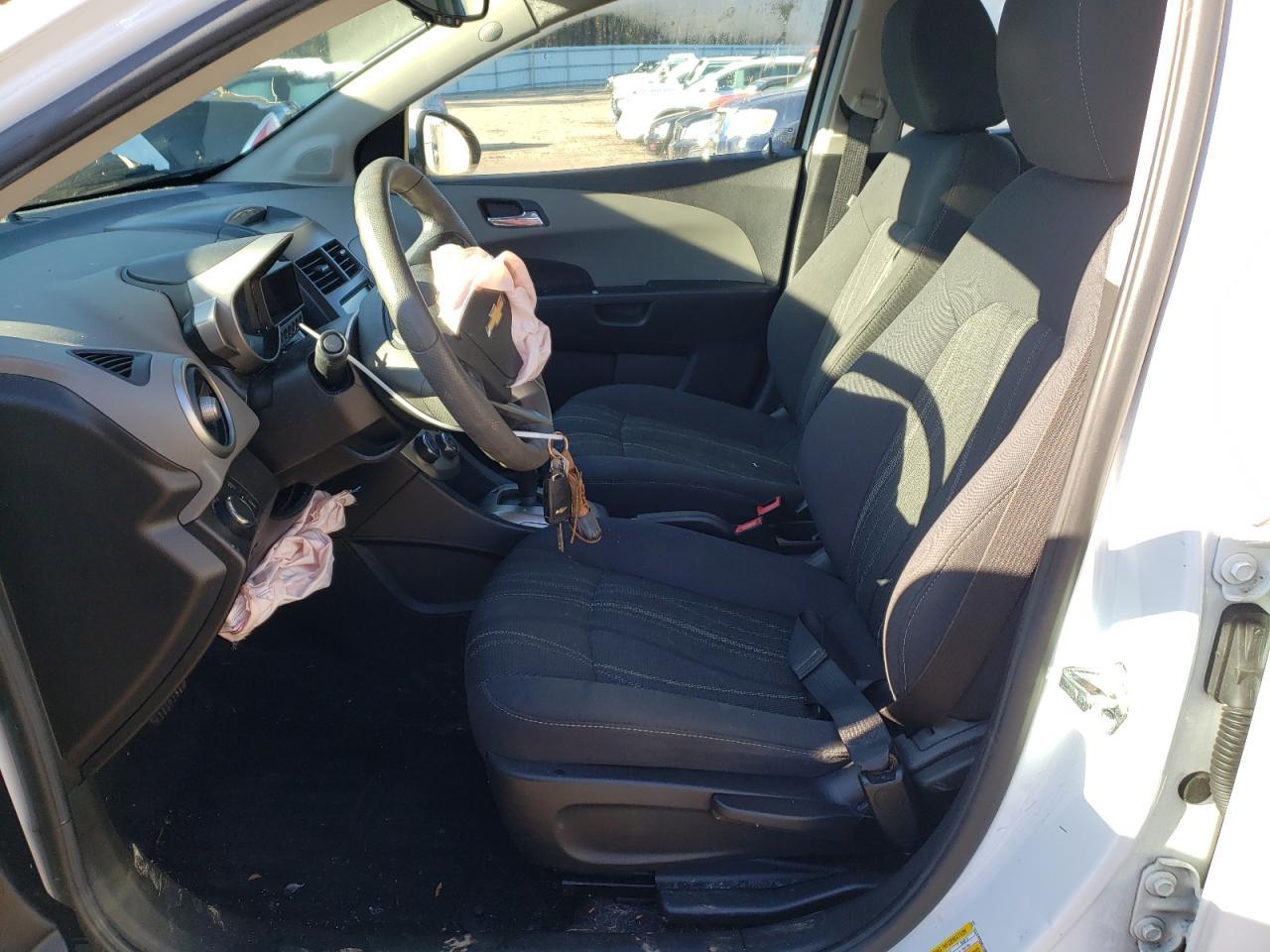 2016 CHEVROLET SONIC LT - Image 7