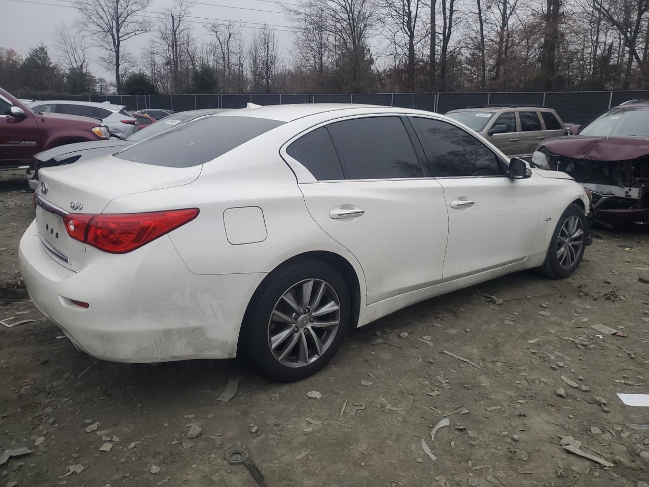 2016 INFINITI Q50 BASE - Фото 3