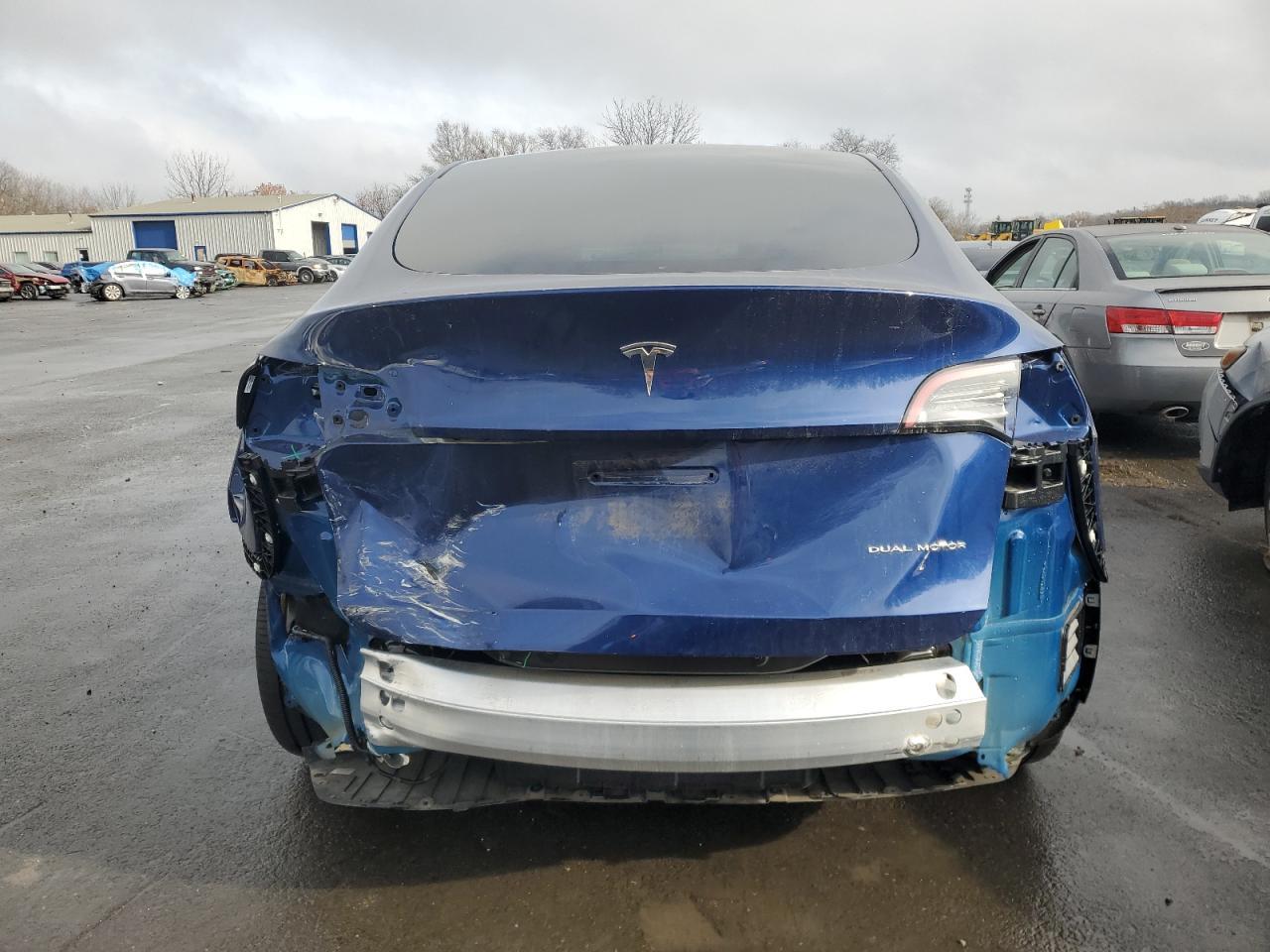 2024 TESLA MODEL Y - Фото 6