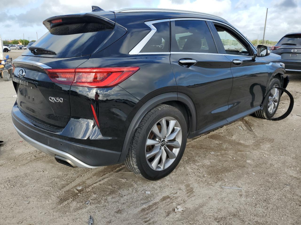 2020 INFINITI QX50 PURE - Image 3
