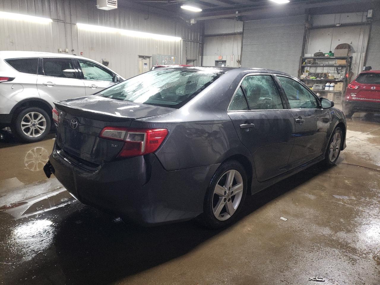 2012 TOYOTA CAMRY BASE - Фото 3