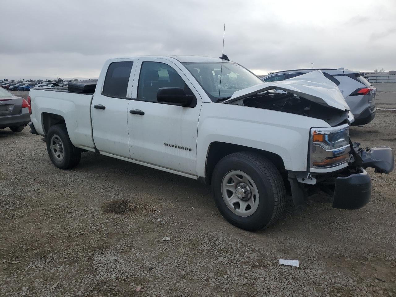 2017 CHEVROLET SILVERADO - Фото 4