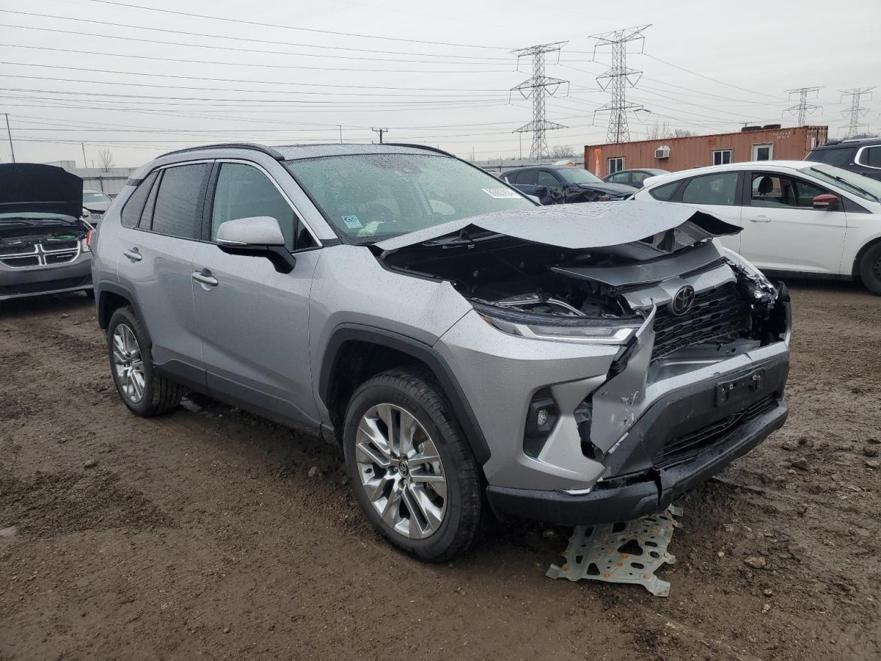 2024 TOYOTA RAV4 XLE P - Image 4