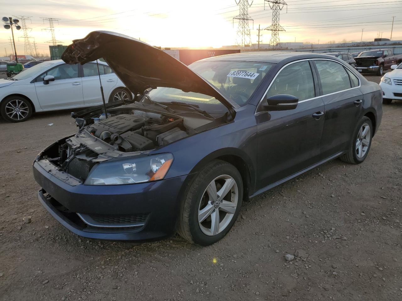 2013 VOLKSWAGEN PASSAT SE