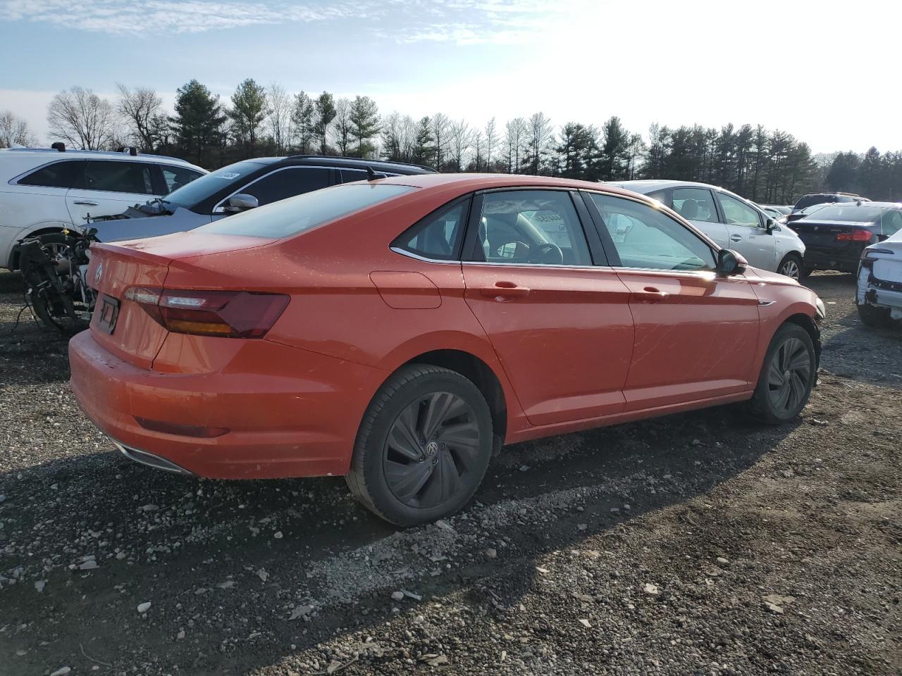 2019 VOLKSWAGEN JETTA SEL - Фото 3