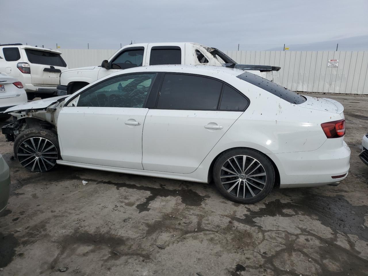 2016 VOLKSWAGEN JETTA SPOR - Image 2