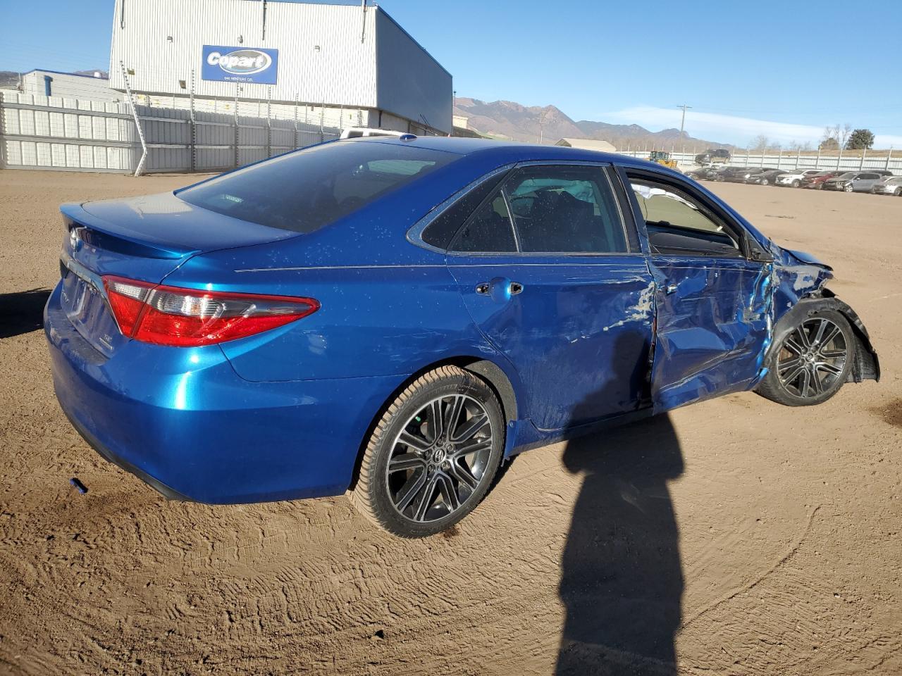 2016 TOYOTA CAMRY LE - Фото 3