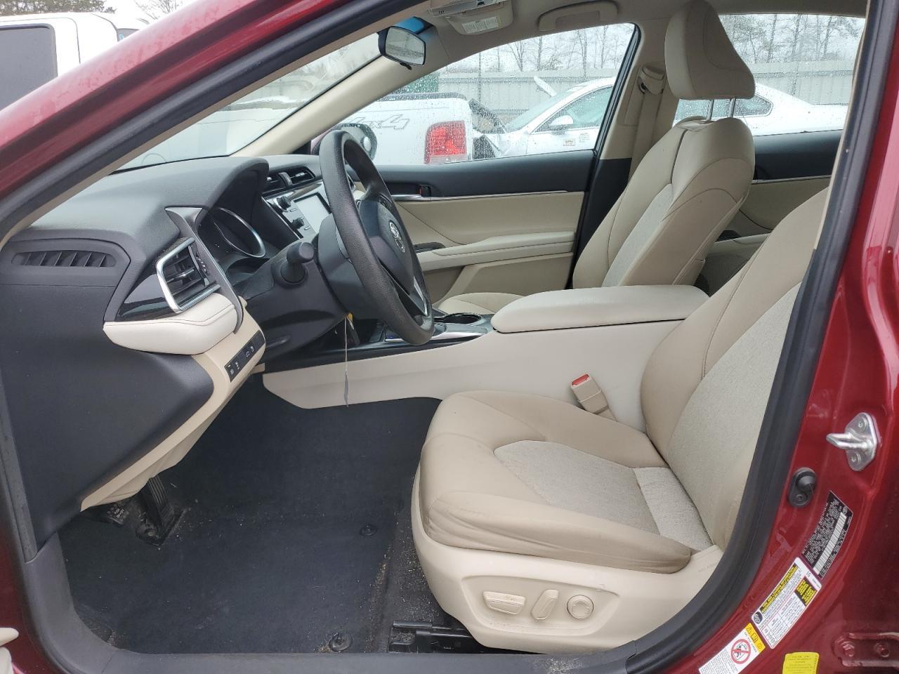 2018 TOYOTA CAMRY L - Фото 7