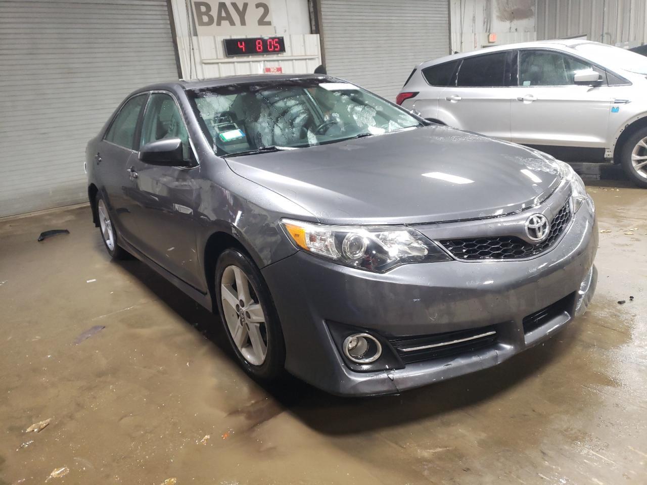 2012 TOYOTA CAMRY BASE - Фото 4