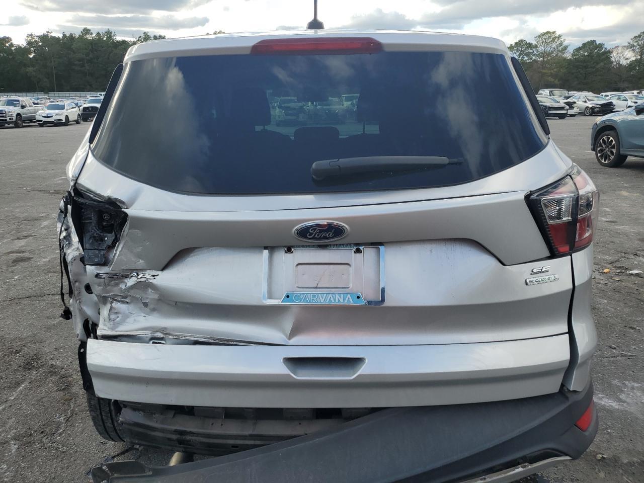 2017 FORD ESCAPE SE - Image 6