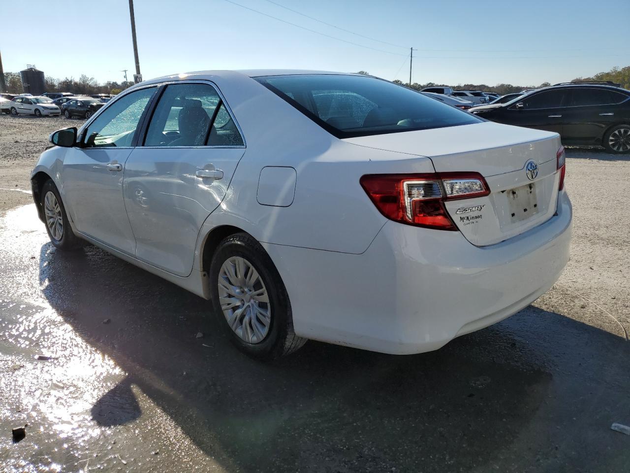 2014 TOYOTA CAMRY L - Image 2