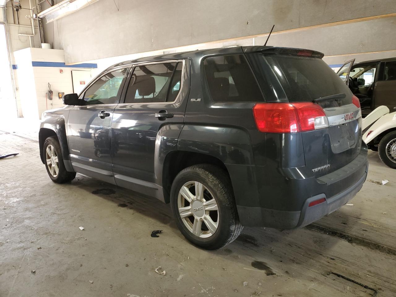 2014 GMC TERRAIN SL - Image 2