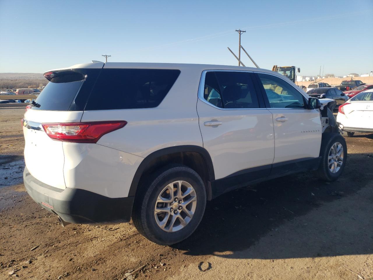 2021 CHEVROLET TRAVERSE L - Image 3