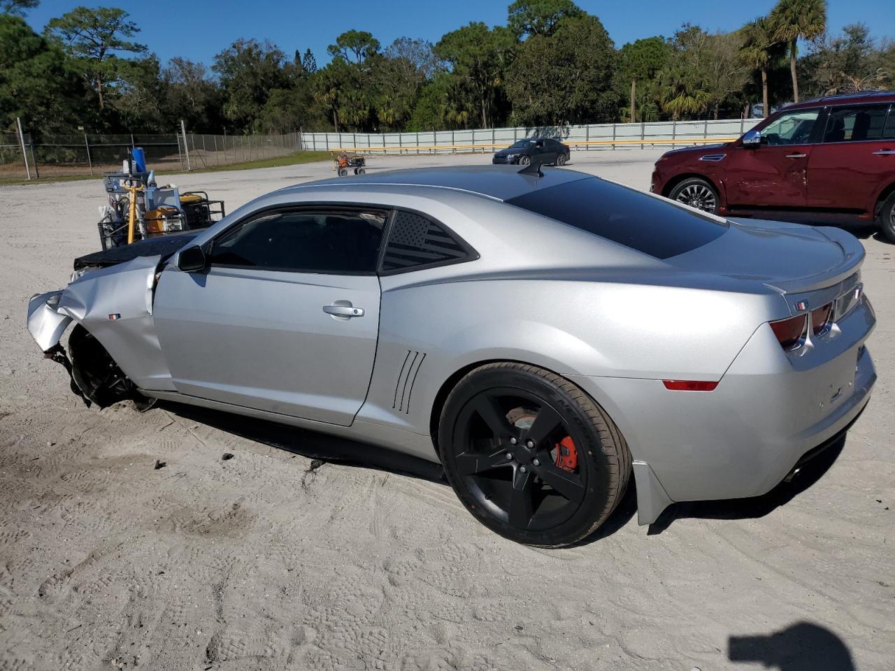 2011 CHEVROLET CAMARO LT - Image 2