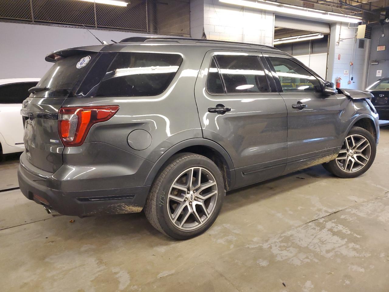 2018 FORD EXPLORER S - Фото 3