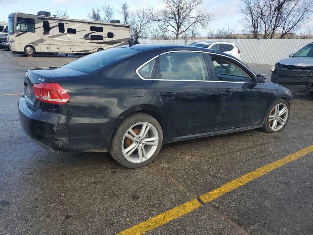 2014 VOLKSWAGEN PASSAT SE - Фото 3