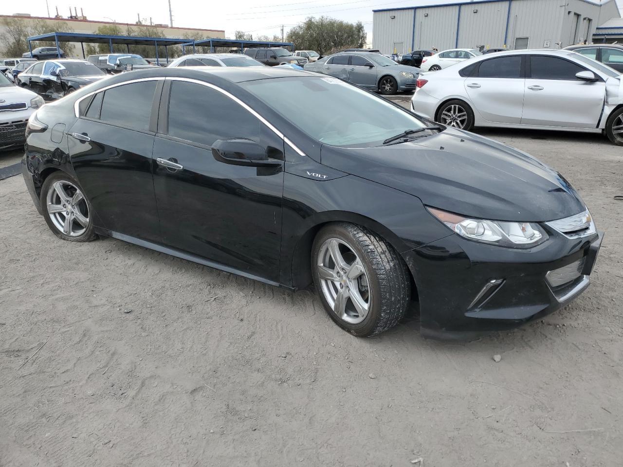 2017 CHEVROLET VOLT LT - Image 4