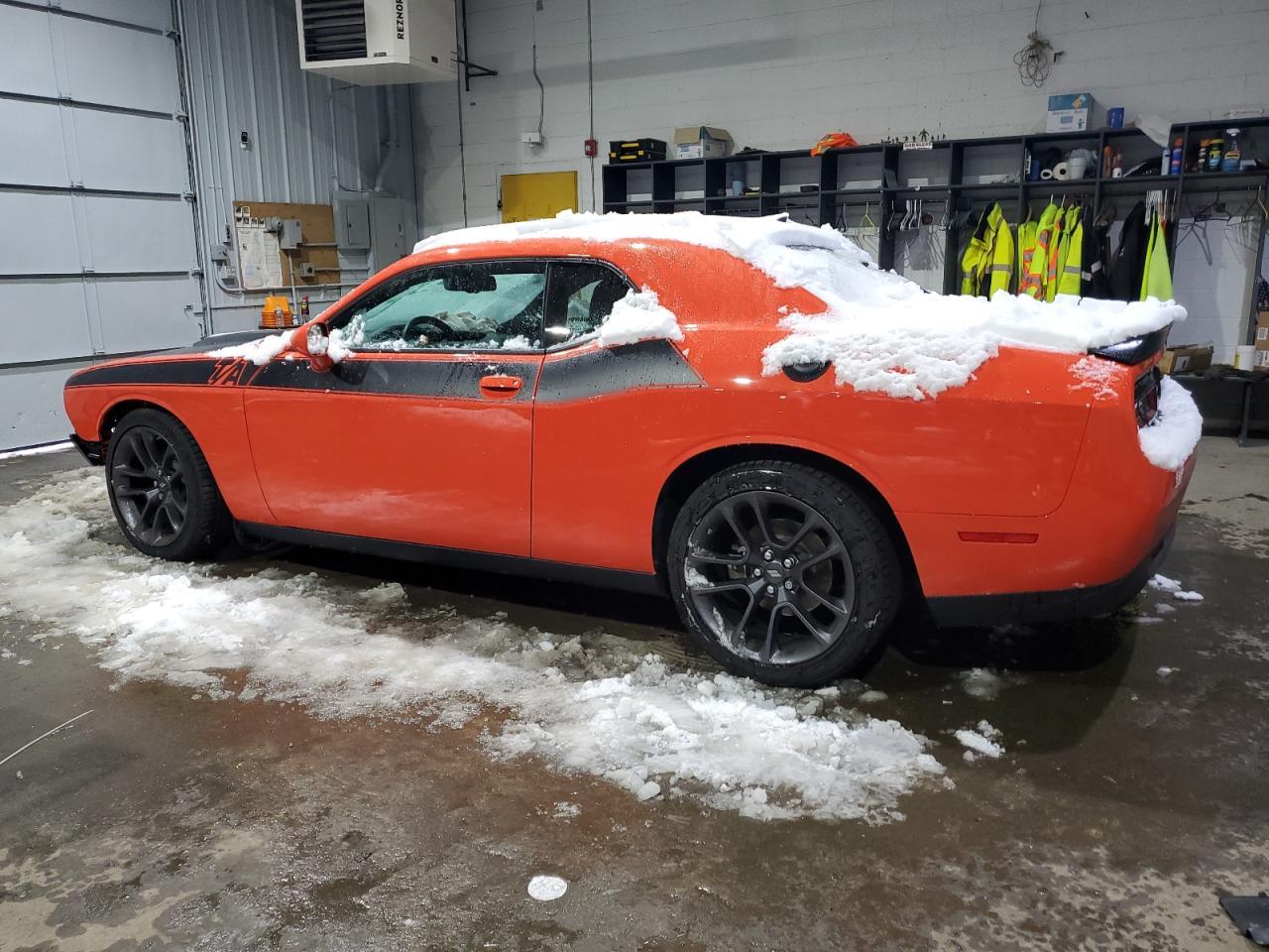 2023 DODGE CHALLENGER - Фото 2